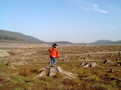 This picture was taken in 2003,when the innermost dam was completely drained for repair work.