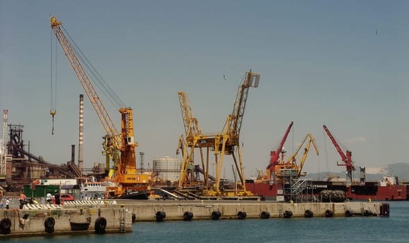 Harbour installation