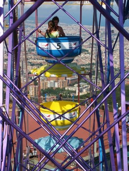 Created in the summer of 2004 in Barcelona. Minolta Dimage 7i.