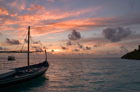 Dhoni at sunset
