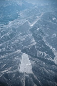 Trip to Peru 1994 Data up to poster size available Millennia-old,artificially eroded mountain ridges puzzle archaeologists.