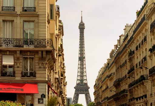 Parisian eye-catcher