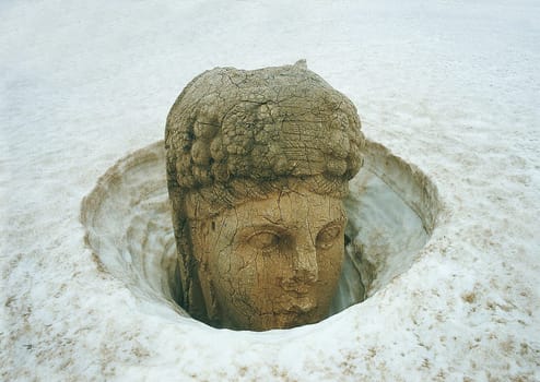 On the Turkish mountain Nemrut Dag are the ruins of the mausoleum of Antiochus I (69 to 34 BC),ruler of Commagene,an empire that was able to establish itself north of the Euphrates after the collapse of the empire of Alexander the Great.