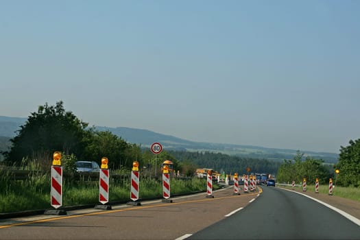 (Highway or motorway or turnpike or autobahn) and lane