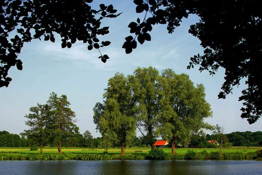The lake in the Hasport recreation area in Delmenhorst. LG PeRiTo