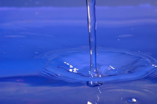 Pour