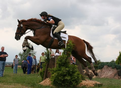 Jump over the so-called Pempel consists of tree stumps about 1.40m high and 1m wide.