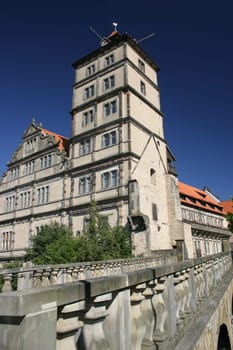 Brake Castle (Brake is a district of Lemgo,Lippe district) houses the Weser Renaissance Museum,which is well worth seeing.
