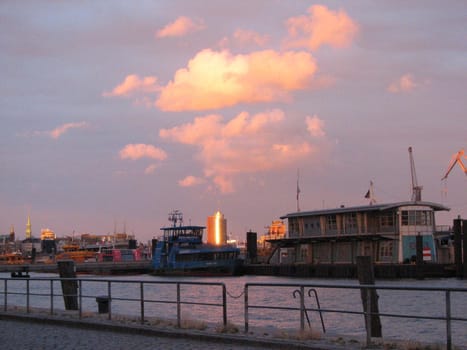 The Hanseatic Tower in the Hafencity. The picture was taken during the harbour sinking series. But I didn't find that it was purely past