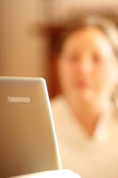 FRau on the computer