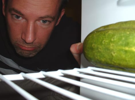 ... and only an old cucumber in the fridge -)