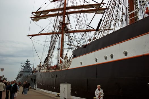 Frigate MECKPOM and SEDOV