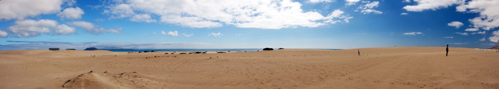 Large shifting dune on Fuerteventura with views of Lanzarote and Lobos