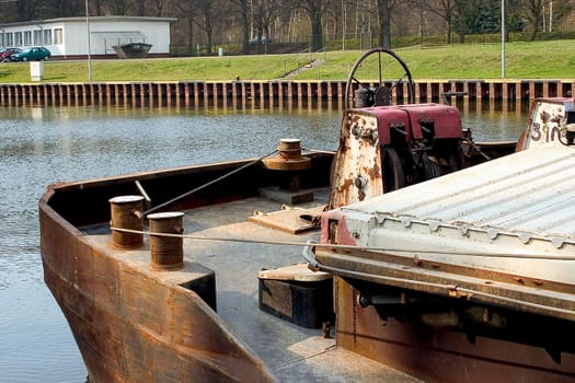 Inland waterway vessel 01