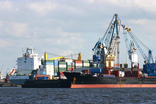 Port 01