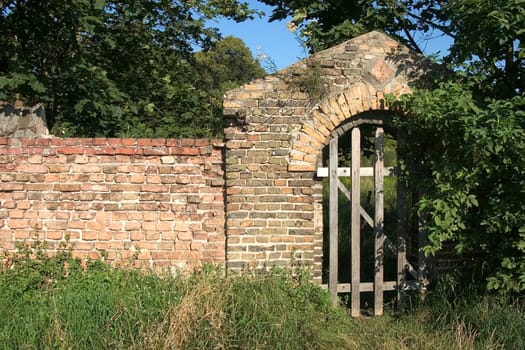 Old Gate 02
