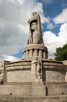 Bismarck Monument 02