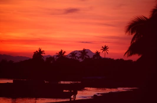 sunset or (sunset beach) or (sunset nature) or (sunset skyline)