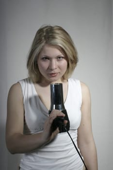 Serial shot "The Weapons of Women"" - Picture 3 of 5"