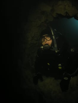 In the cave system in the UW-Park Ibbenbüren,although you actually dive in a "garden pond"",an incredibly exciting atmosphere arises!"