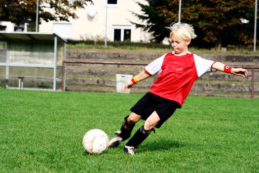 Photo in the series of shots "Football photos autumn 2005"""