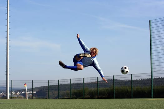 Photo in the series of shots "Football photos autumn 2005"""