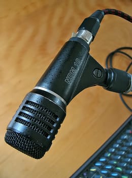 Microphone I
