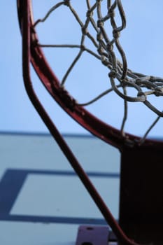 Basketball hoop