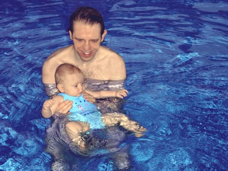 Father-child swimming