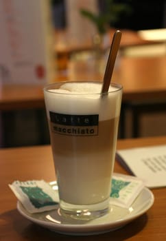Latte macchiato