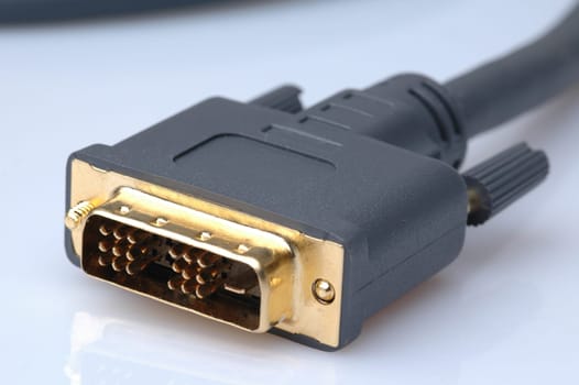 Plug/cable for digital transmission of image and sound