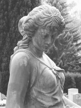 Woman with braid02