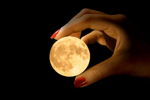A variation of the image &gt &gt The Lime&lt &lt  Unfortunately I don't have a full moon in higher resolution,so I had to reduce the picture