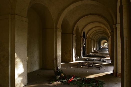 Taken at the beginning of November 2005 in the crypt corridor of the main cemetery in Frankfurt