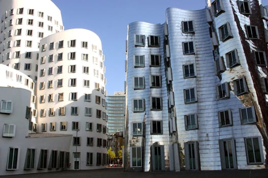 Building by the architect Frank O. Gehry in Düsseldorf's Medienhafen.