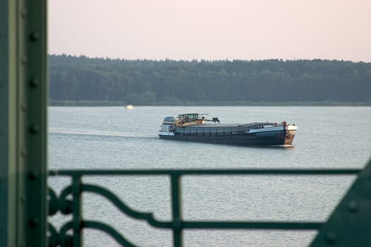 Inland waterway vessel 20