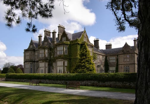muckross house