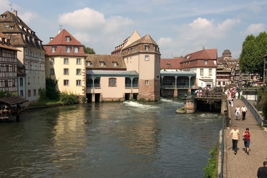 Petit France 01