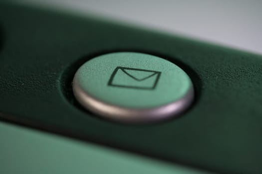 E-mail 1