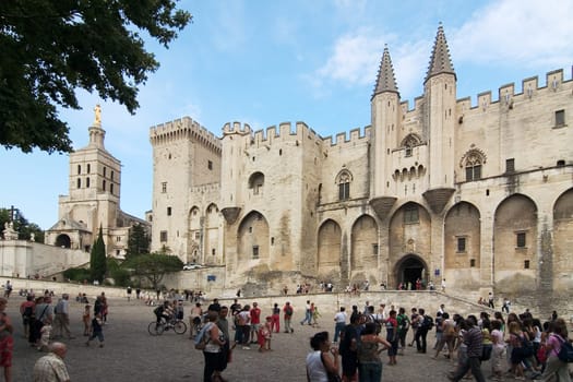 Pope's Palace 02