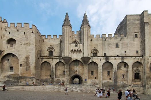 Pope's Palace 03