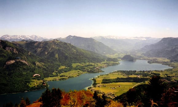 That's how beautiful it is at Lake Wolfgang...! On the left you can see some hang-gliders who start their flight at this point where I took pictures. (Unfortunately only available as a scan.)