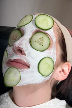 Putting on a face mask - continuous shooting 12 of 13