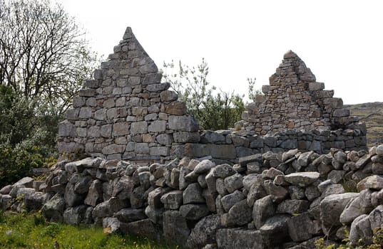 the houses of the inhabitants who died in Ireland during the famine between 1846 and 1851 were left in their original state.
