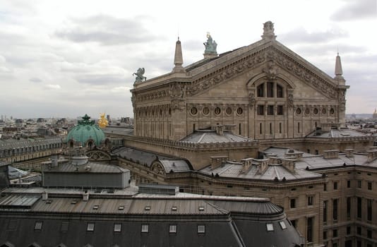 Adorable back opera Paris