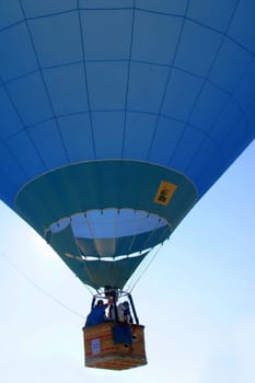 Tethered balloon