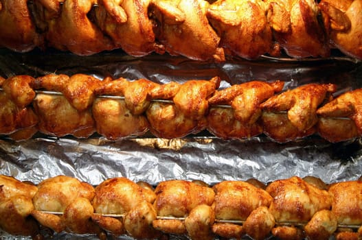 The poor chickens.... I prefer them alive!