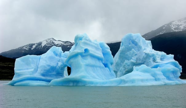 Floating ice
