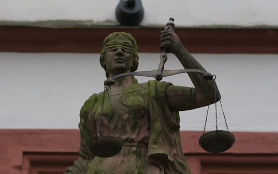 Portrait of the Justitia figure on the market fountain in Weinheim