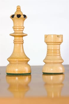 Queen and Tower 02